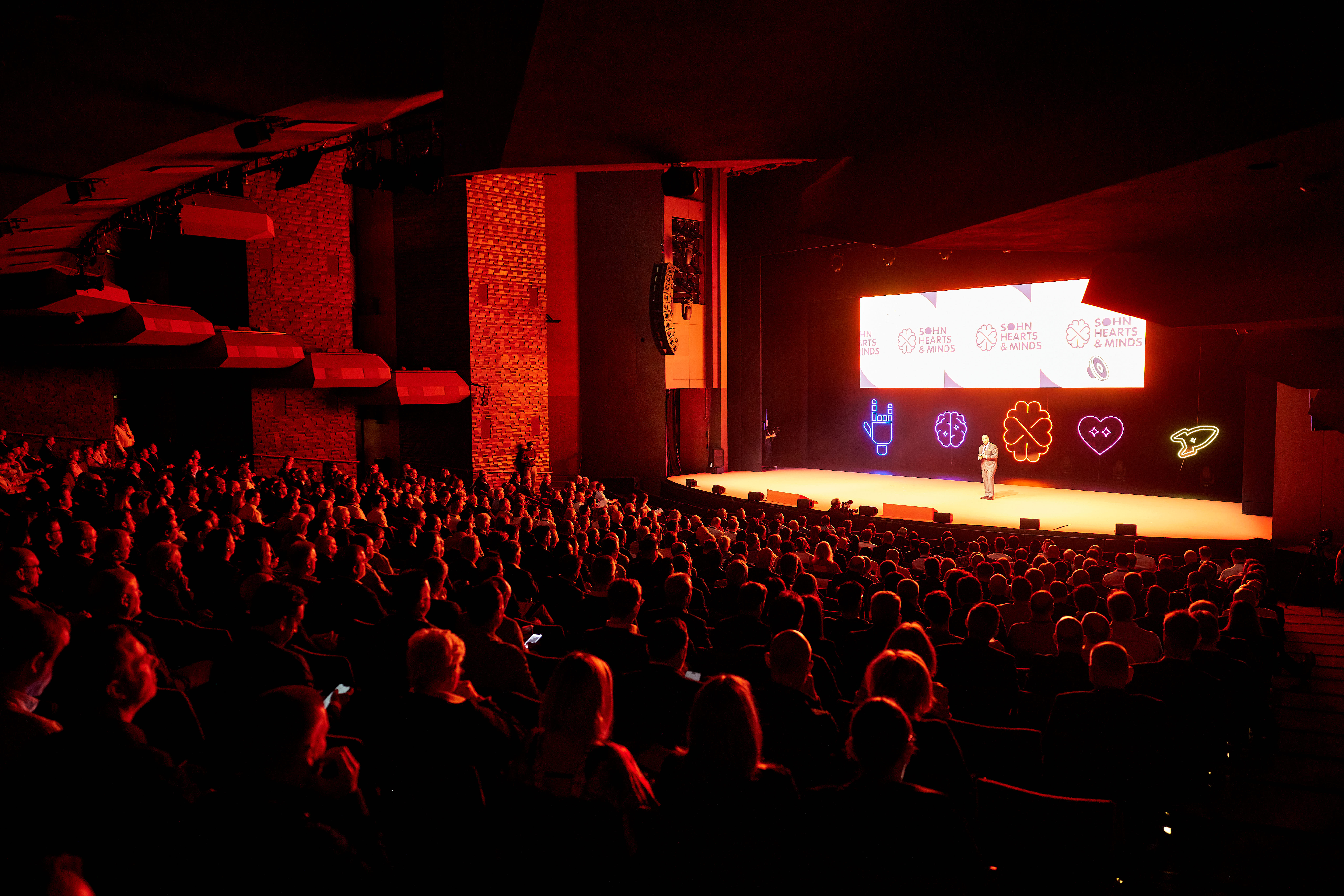 It turns out you could have outperformed the seemingly unstoppable magnificent seven tech stocks if you simply acted on the 11 stock picks at Sohn last year.