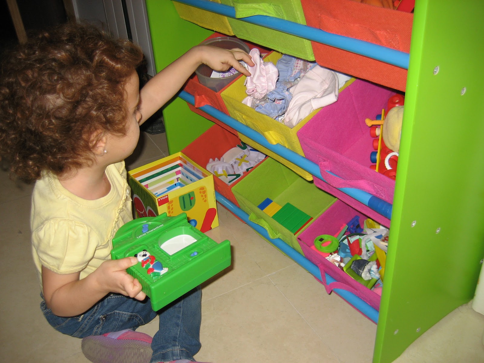 5 trucos para enseñar a tus hijos a ser niños ordenados