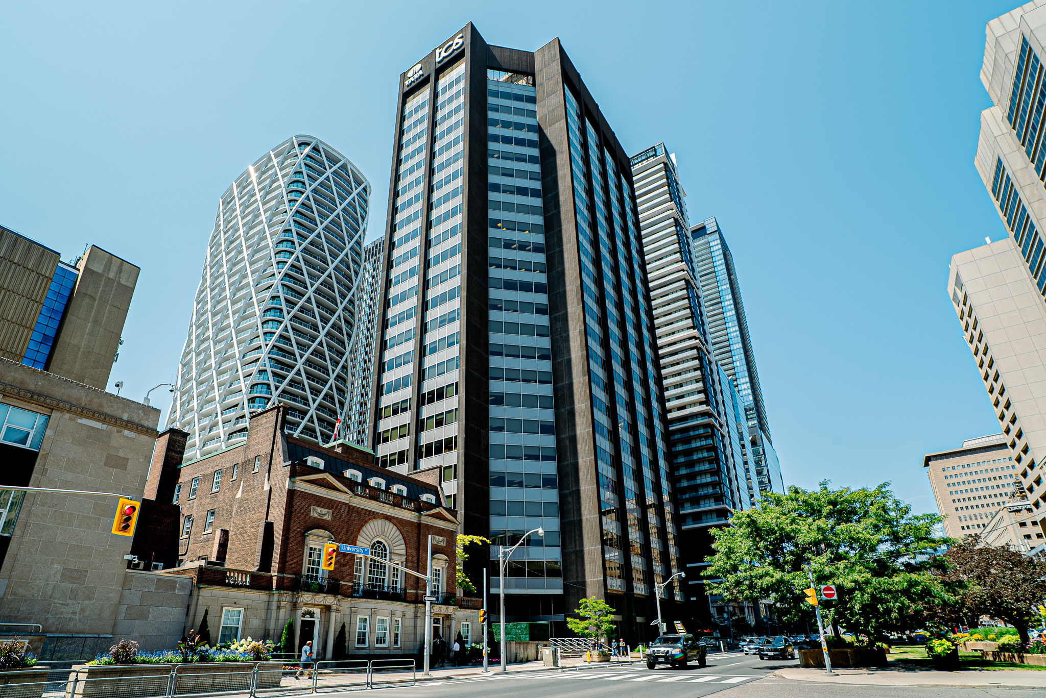 400 University Avenue