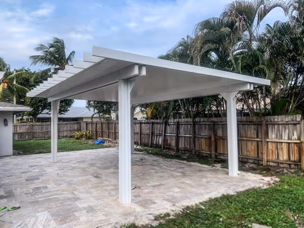 Aluminum pergola adding outdoor living space to a Weston home in Broward County, South Florida