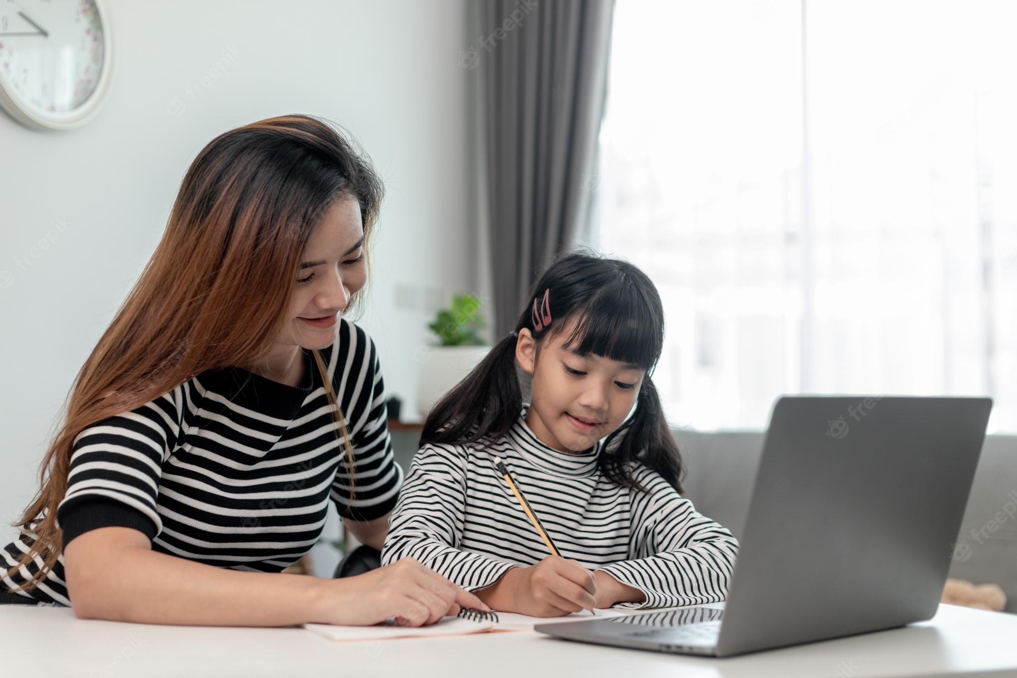 How to Start a Homeschooling Business Online: A Complete Guide for Teaching Children at Home