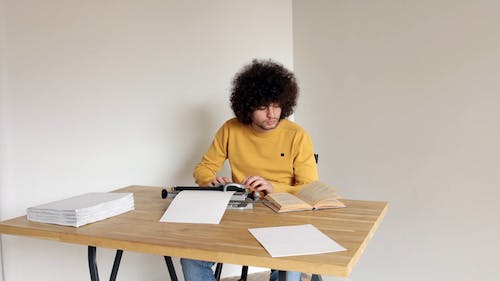 Unlocking the Potential of Audio and Video Transcription - Why It Is A Key Feature!