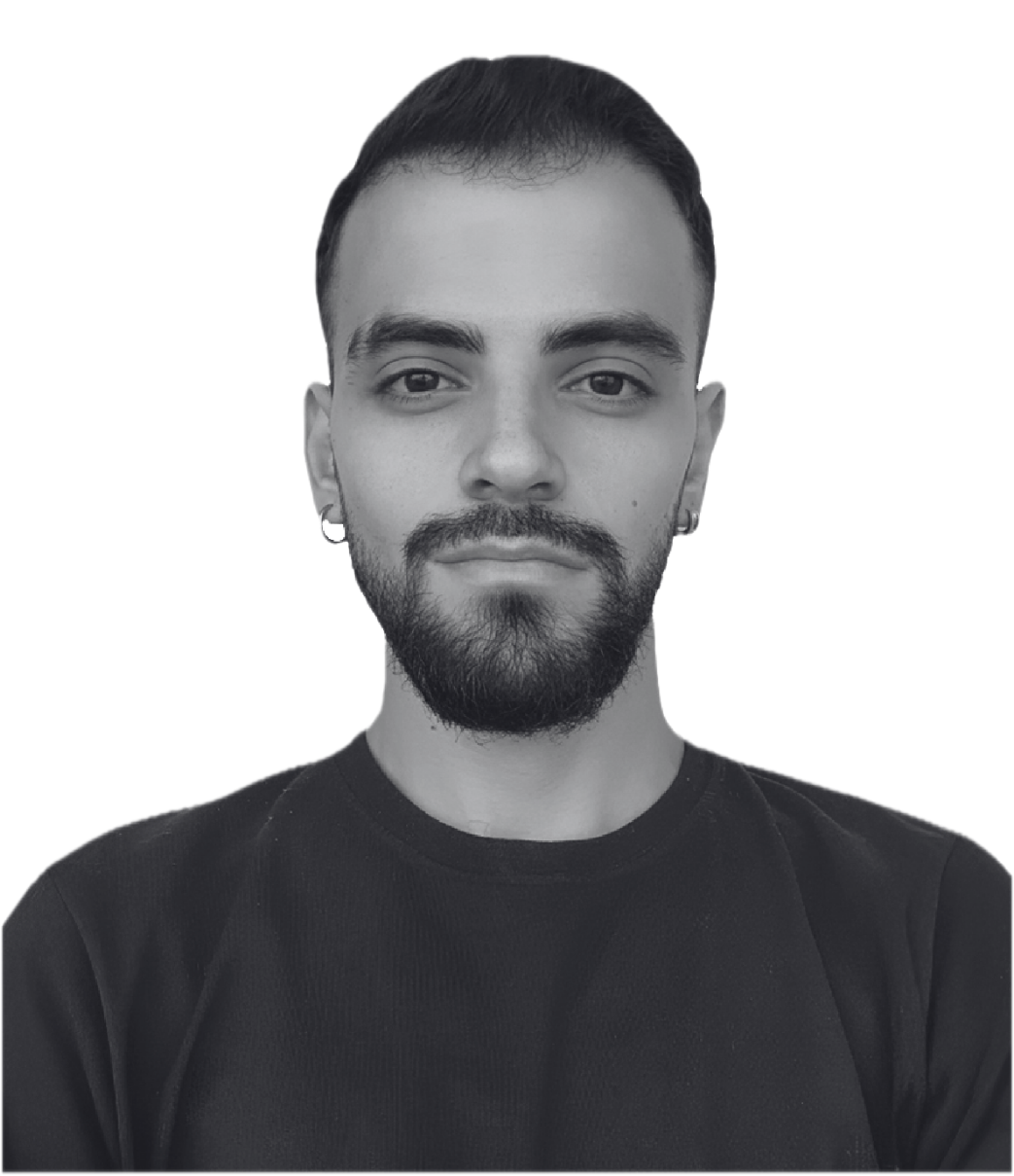 Senior Graphic Designer at Nova Niche marketing company Roni