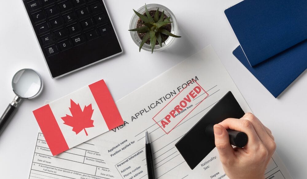 Thủ tục định cư Canada: Quy trình và hồ sơ cần chuẩn bị - hình ảnh 2 Thủ tục định cư Canada: Quy trình và hồ sơ cần chuẩn bị - hình ảnh 2