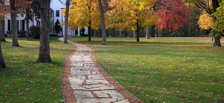 Geneva Lake Shore Path
