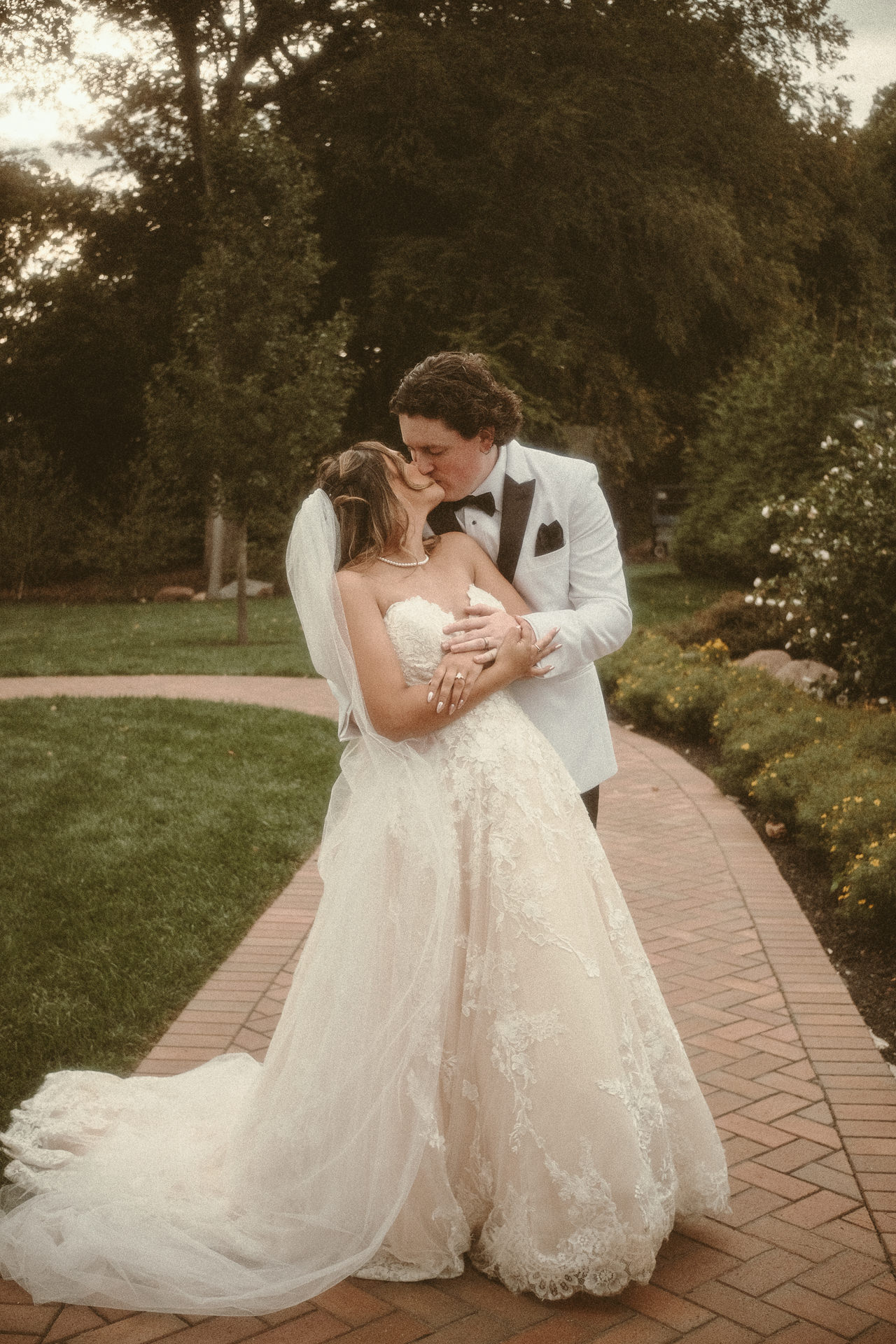 Staint Clements Castle & Marina Wedding on Portra 800