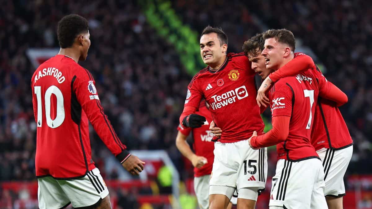 Xem trực tiếp bóng đá Brentford vs Manchester United, 03h00 ngày 31/03/2024