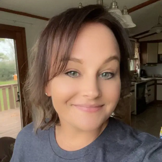Profile picture of a woman named Amy
