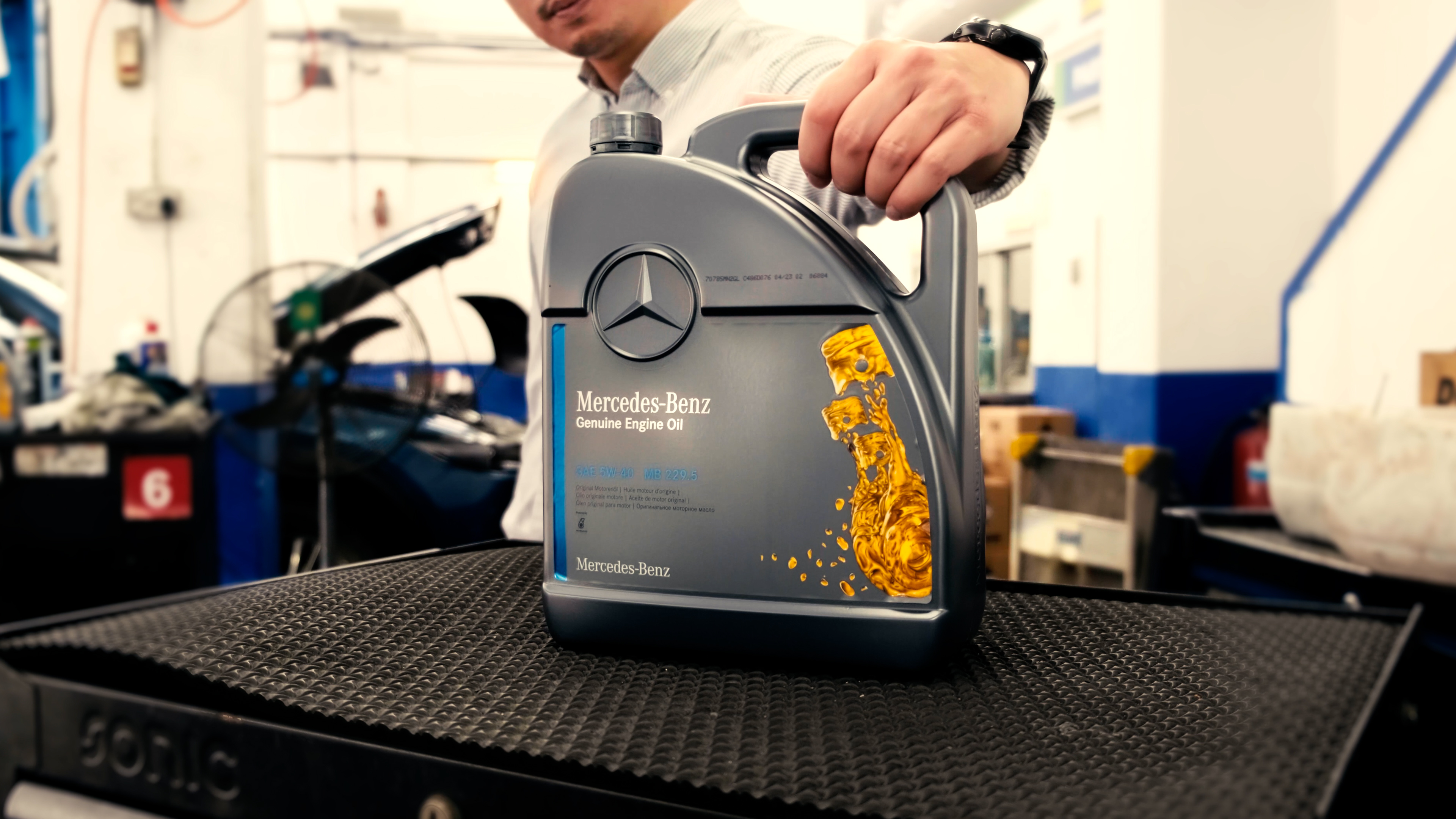 Image of Mercedes Benz Genuine Engine Oil