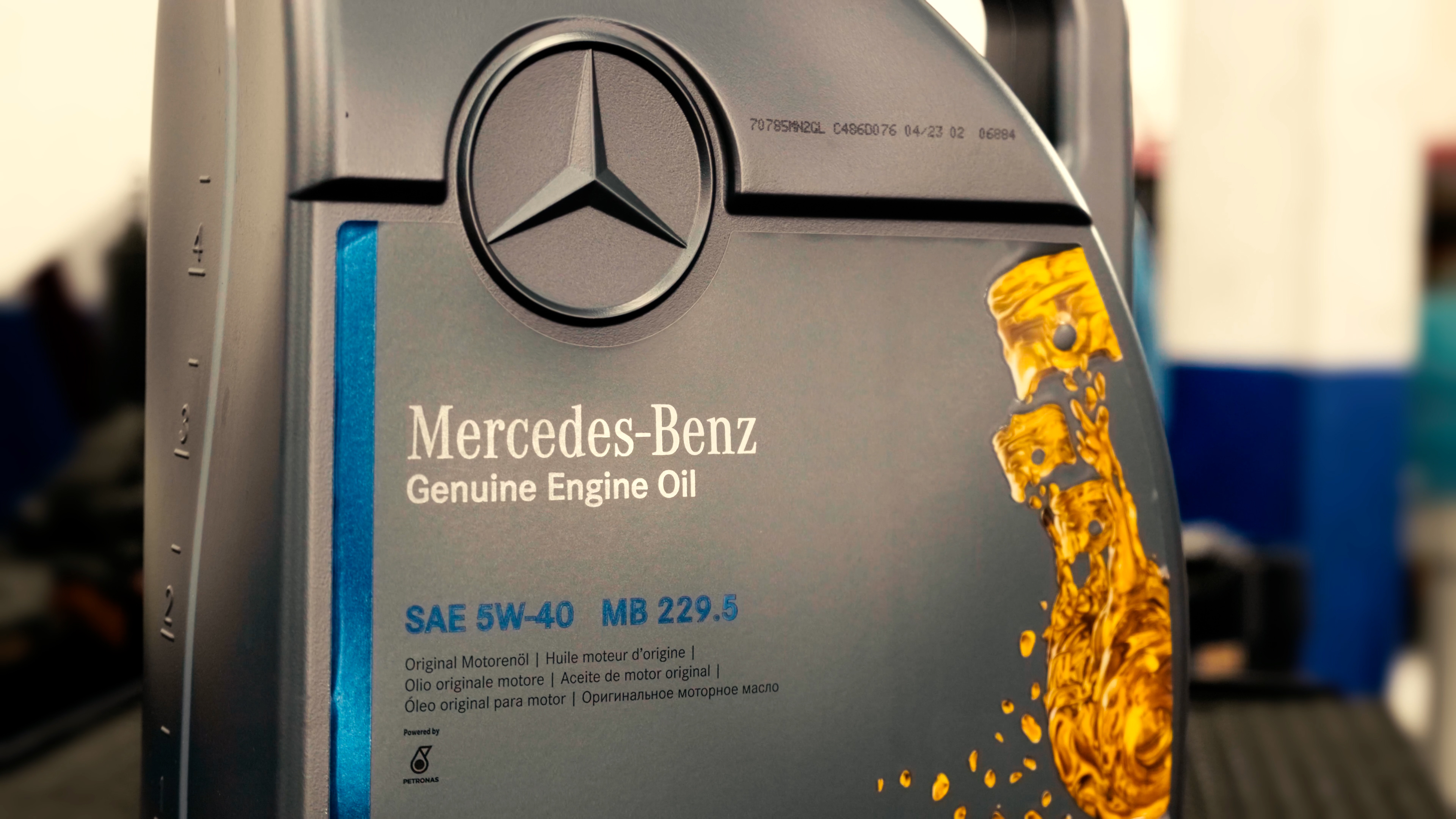 Image of Mercedes Benz Genuine Engine Oil bottle at BCC Automotive