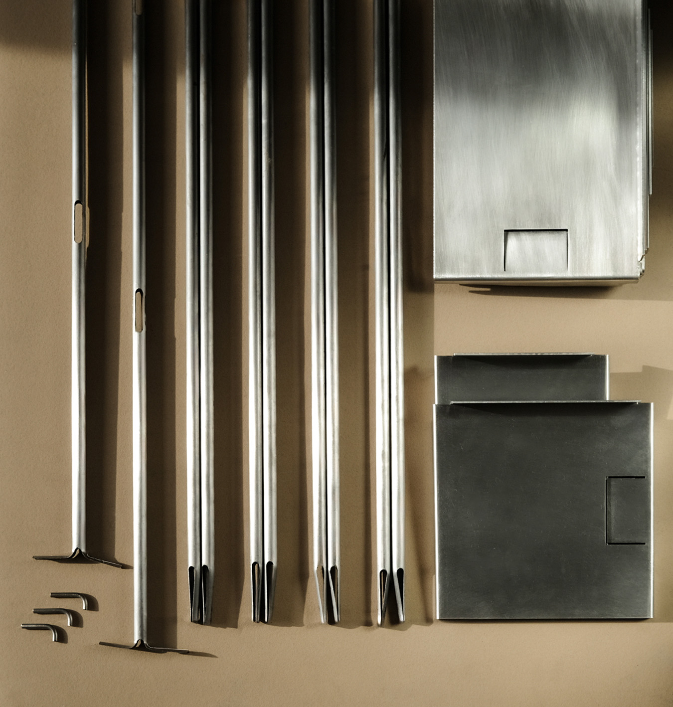 Nic Frehner metal display detail