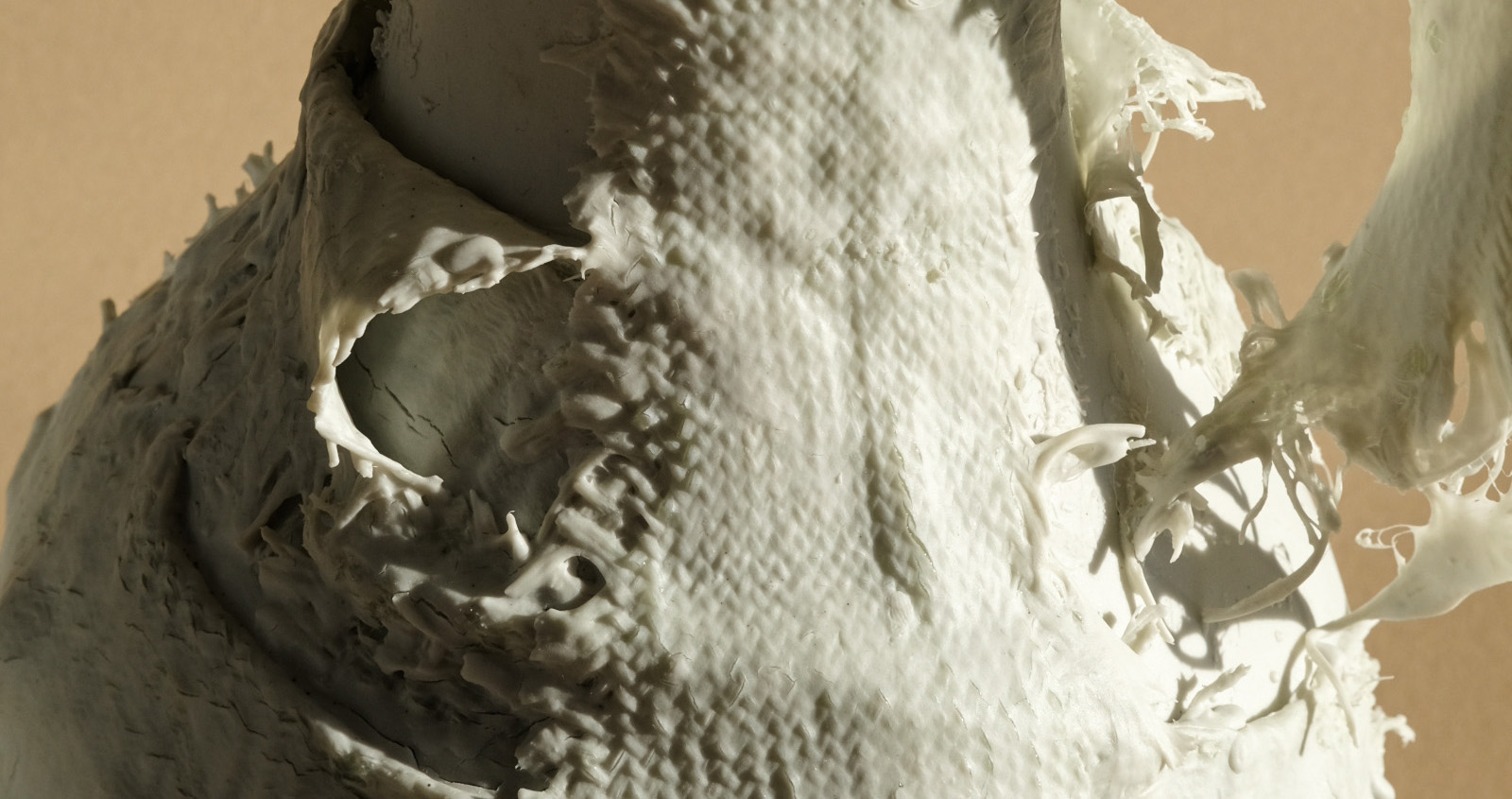 Nic Frehner Shifting Glas Fiber Vase Detail