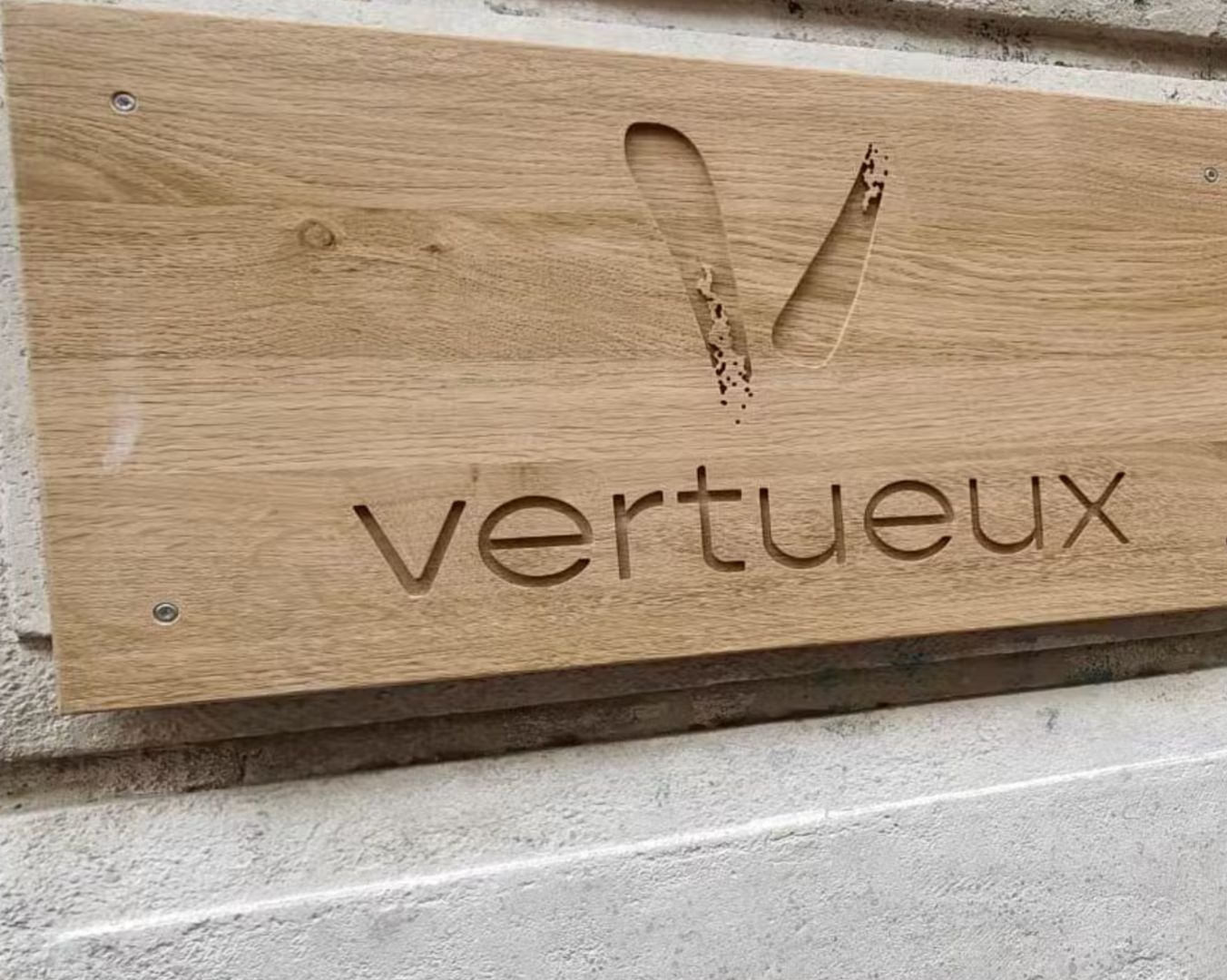 L'enseigne du Vertueux, rue Beaurepaire