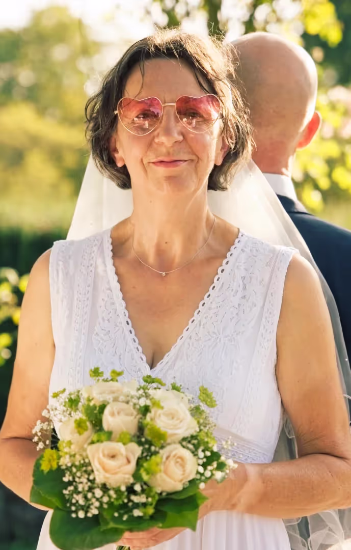 Bride holding flowers