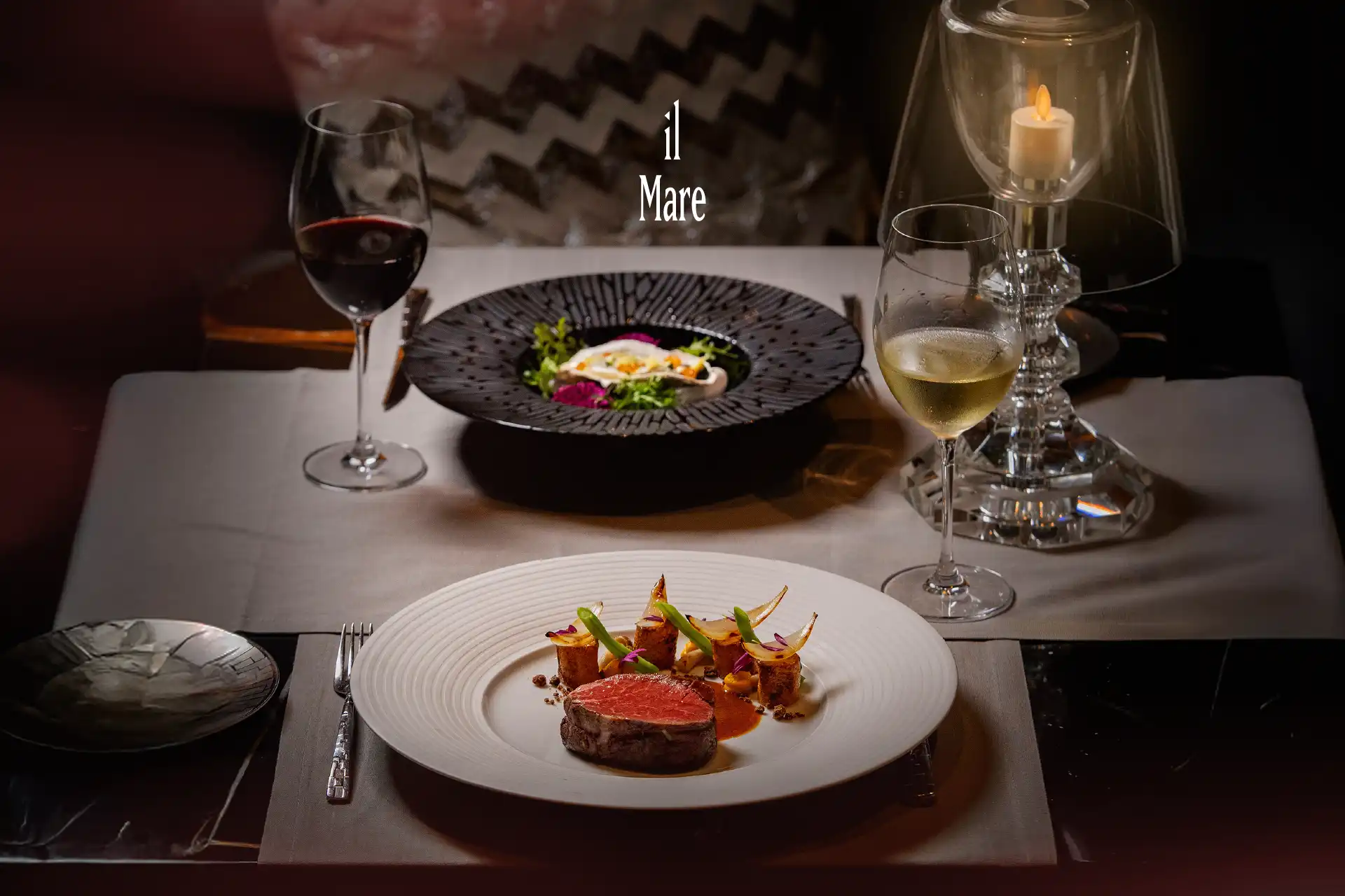 Romantic Valentine’s Day dinner setting at il Mare restaurant.