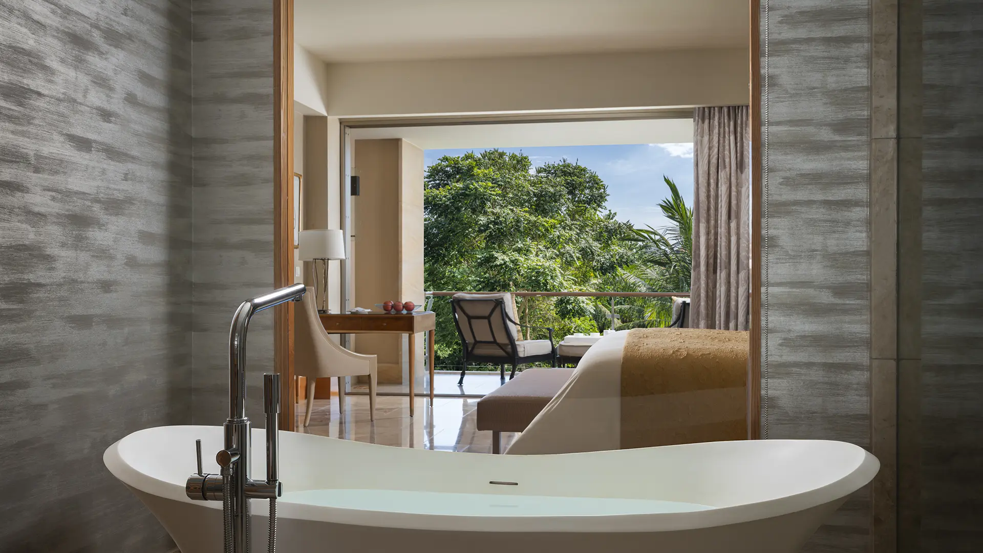 Grandeur Room at Mulia Resort