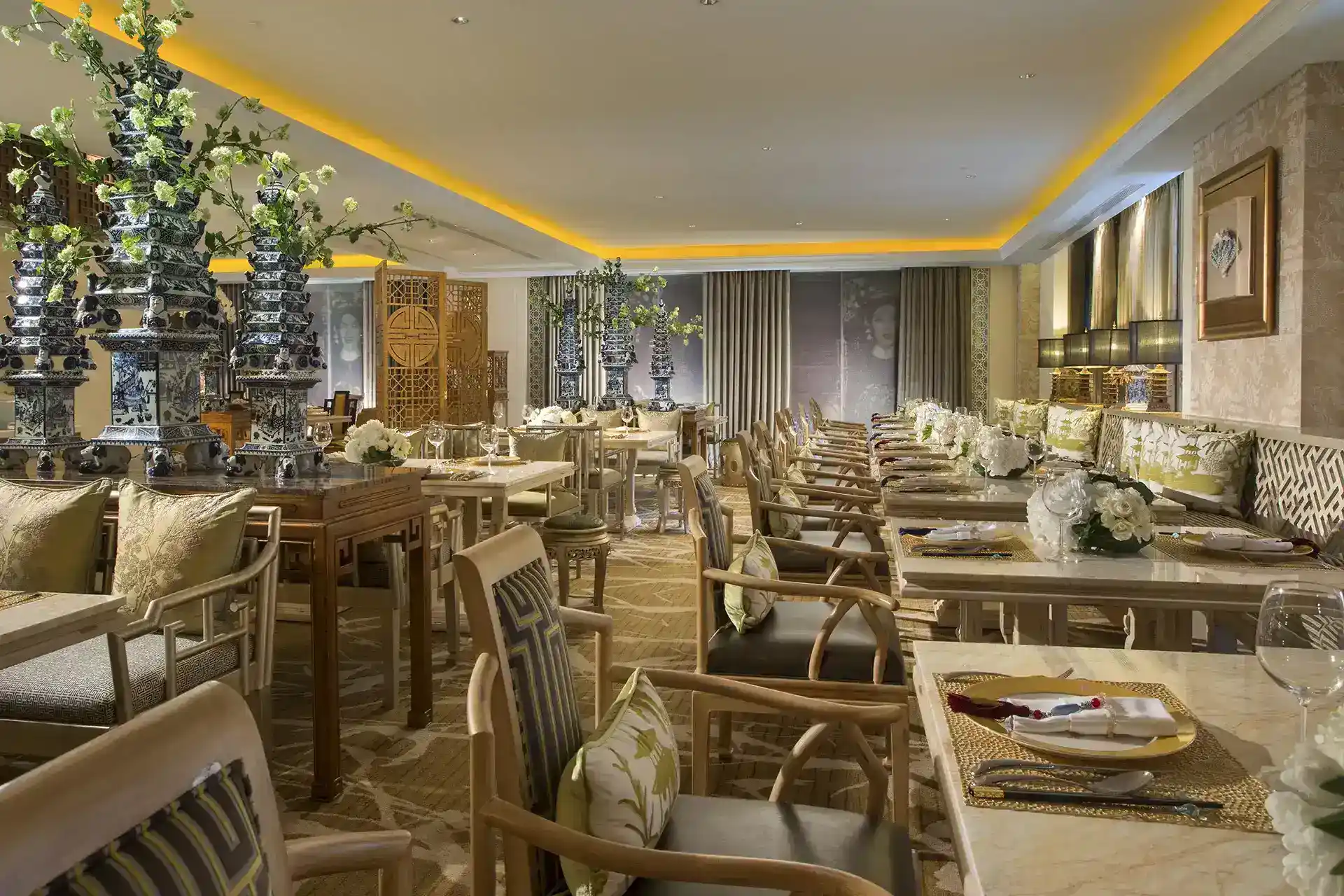 Table8 Chinese and Cantonese restaurant interior at The Mulia Bali