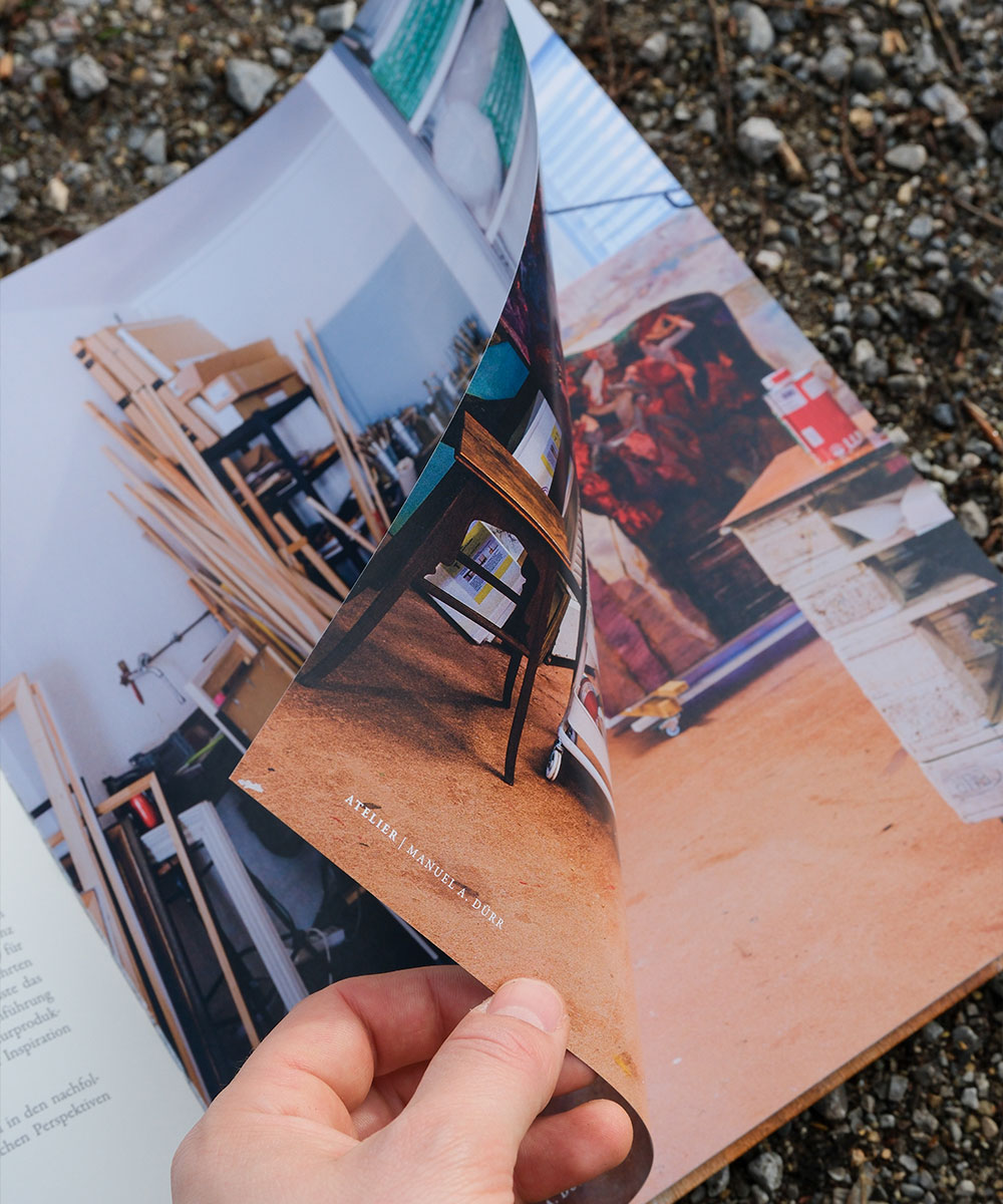 Buchcover und Inhaltsübersicht des Buches ‚Das Rauschen der Dinge‘ von David Dennenmoser mit vielen Seitenvorschauen und Bildern.