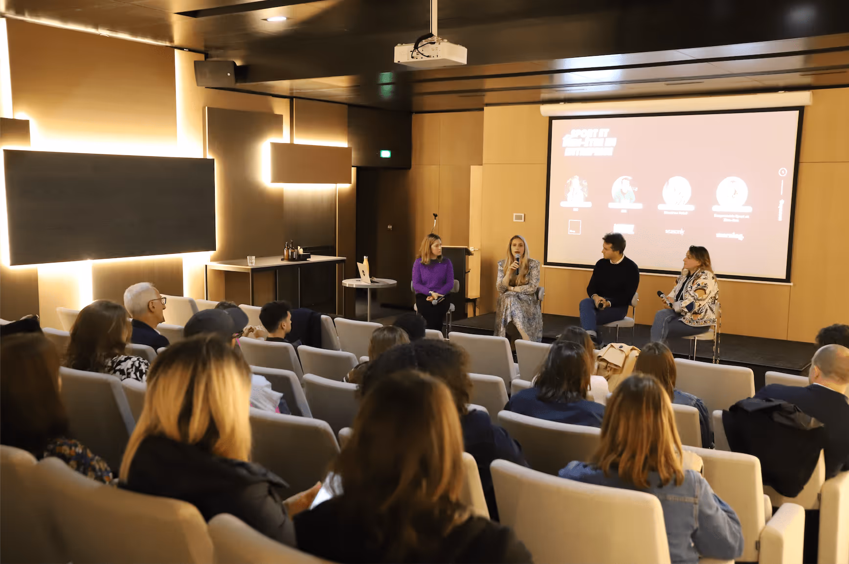 Auditorium chez Morning Laffitte