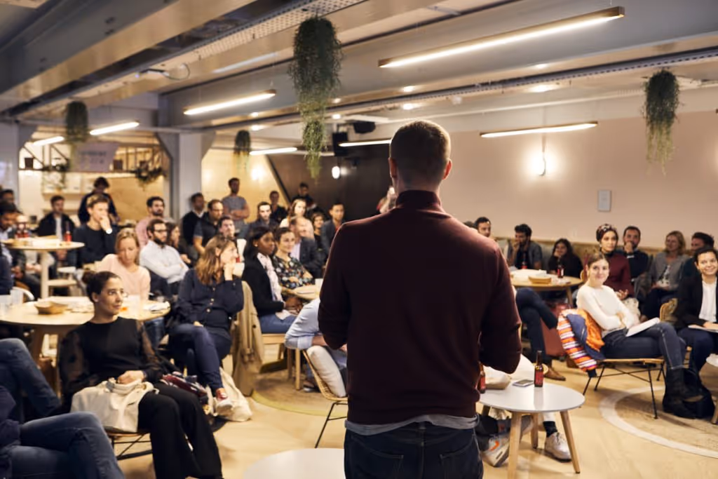 "Embarquez dans l'aventure entrepreneuriale" - Morning Coworking Amsterdam / Crédit : Benoit Drouet