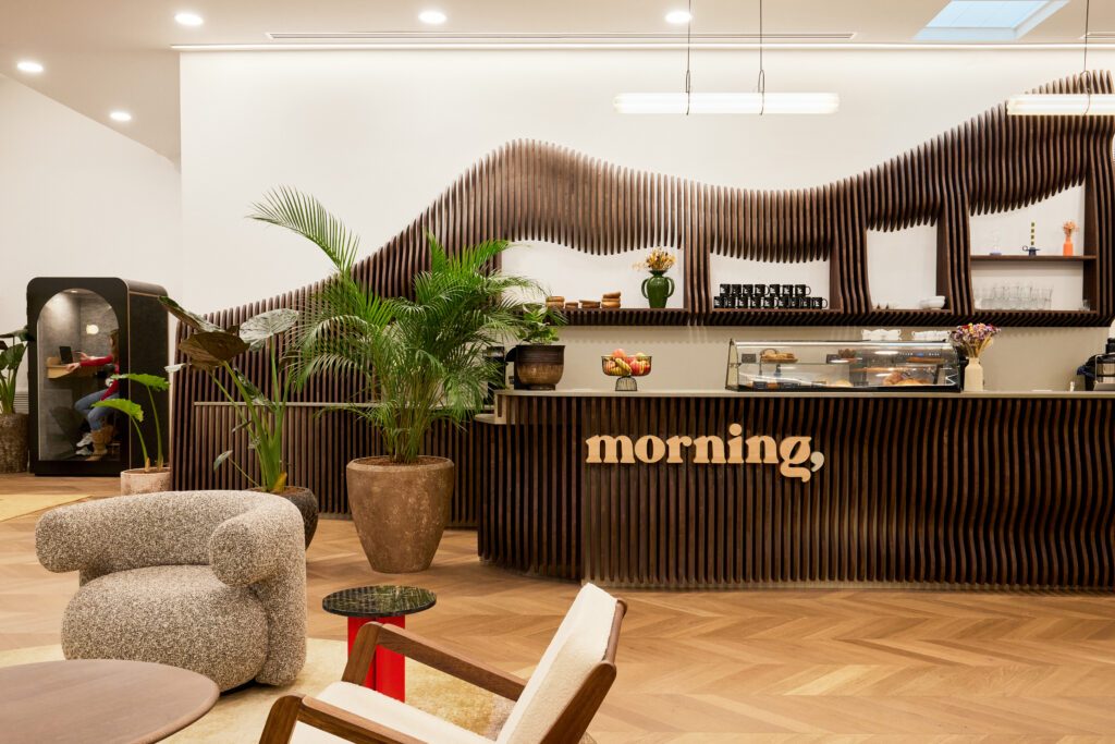 Espace commun avec comptoir su-mesure de Morning Trévise