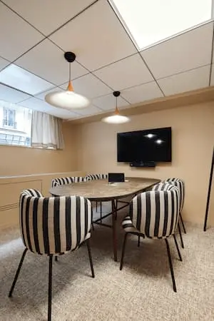 Salle de réunion Dheliat du coworking Morning