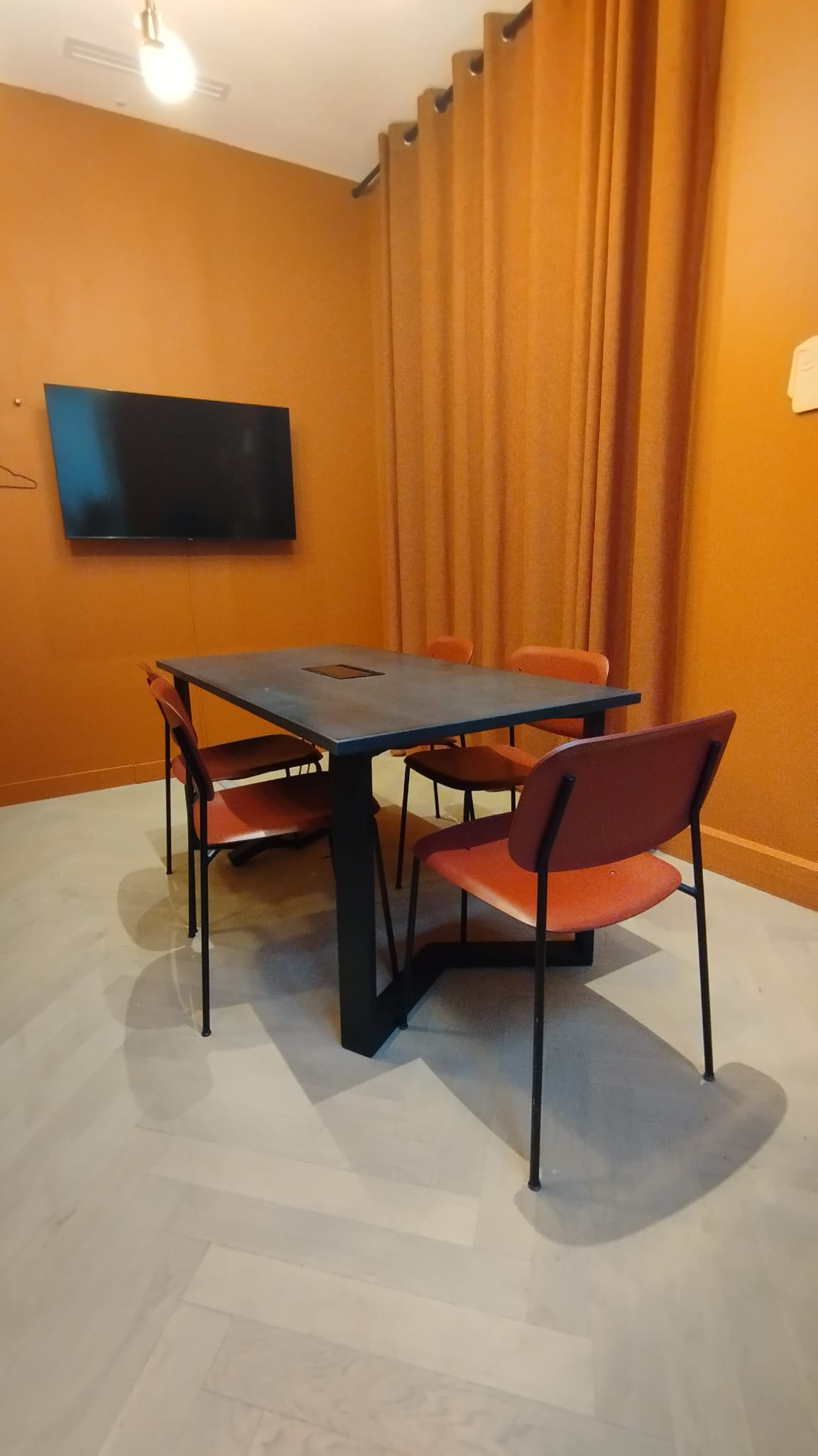Salle de réunion Gerbault du coworking Morning