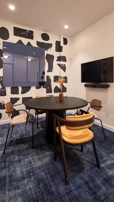 Salle de réunion Vivienne du coworking Morning