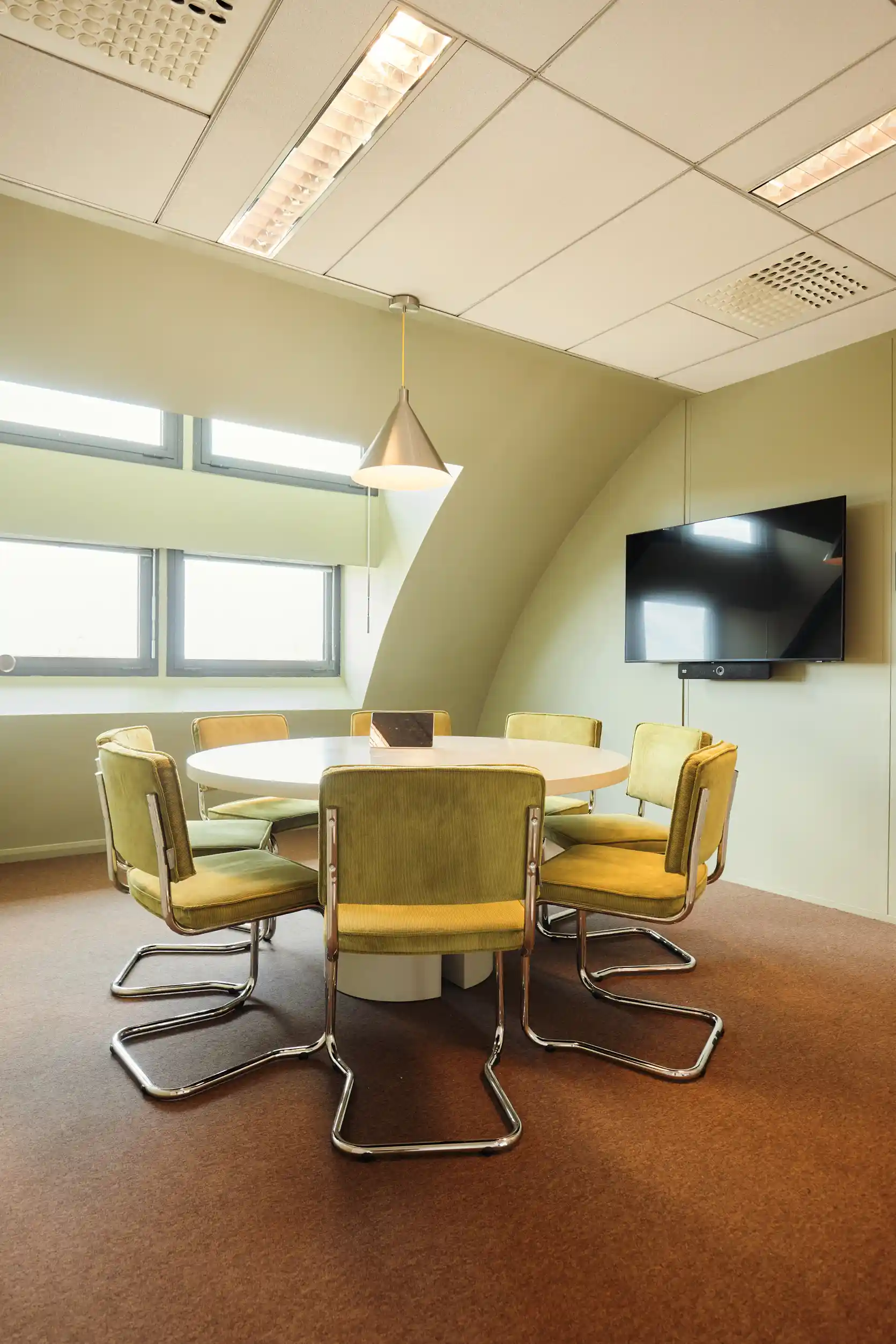 Salle de réunion Perovskaia du coworking Morning