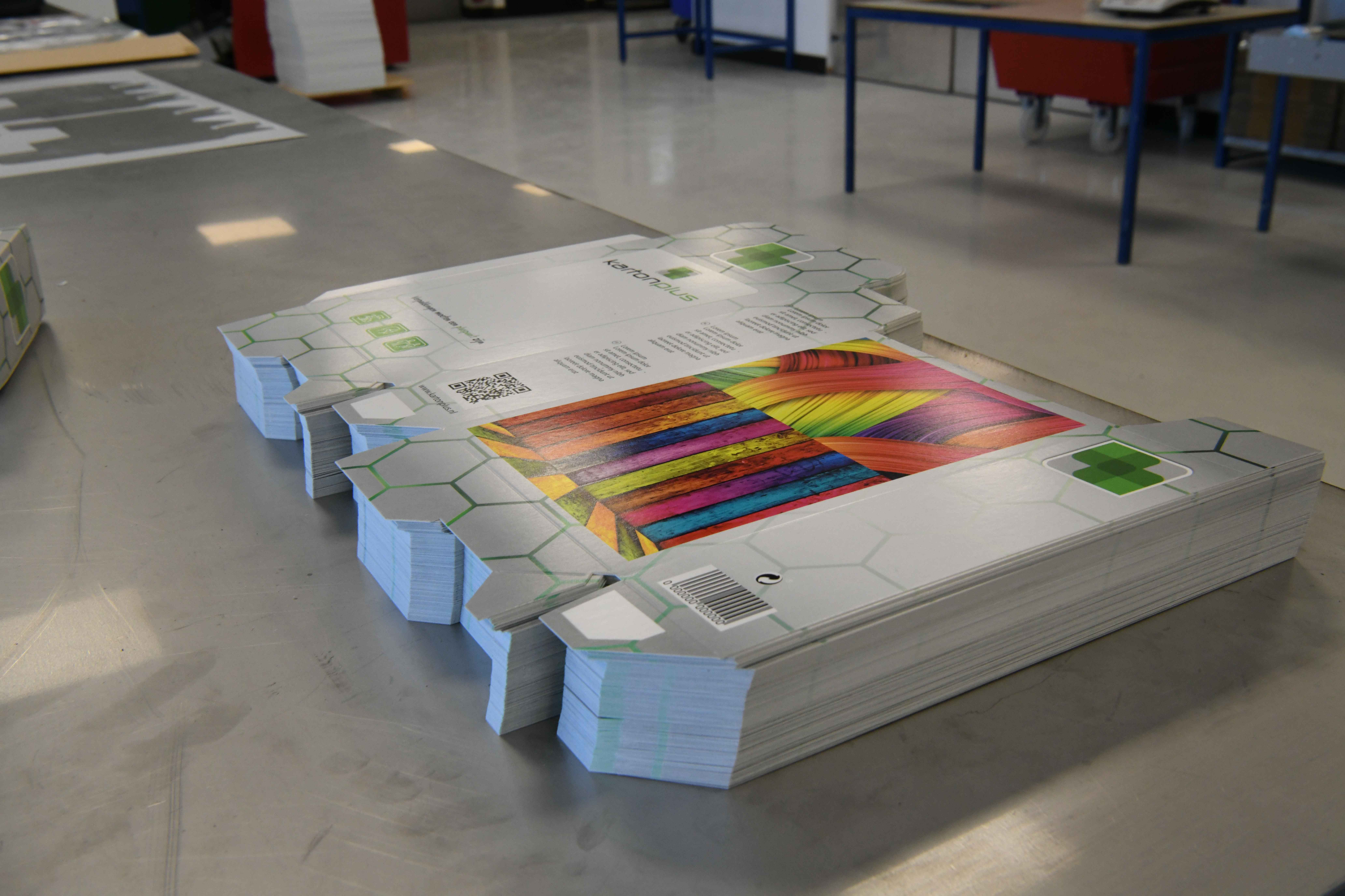 Verpakkingen en vouwdozen, op maat gemaakt en geleverd vanuit Enschede, Kartonplus