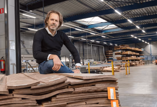 “Specialisten in fineer, voor superjachten tot de lijst van Hollandse meesters”