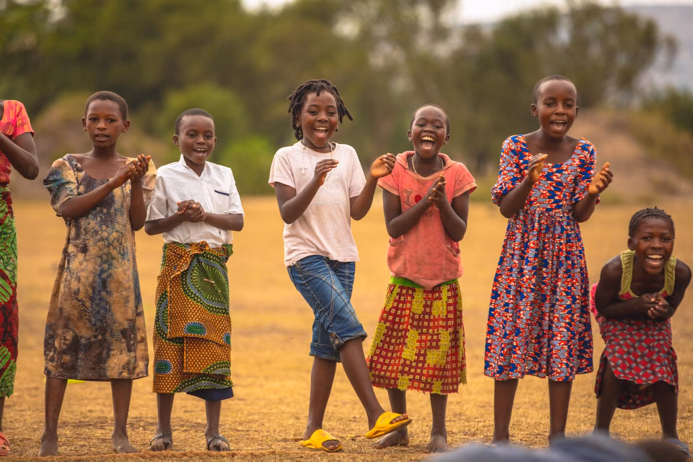 War Child daagt ondernemend Nederland uit en roept bedrijven op om in mei bij te dragen!