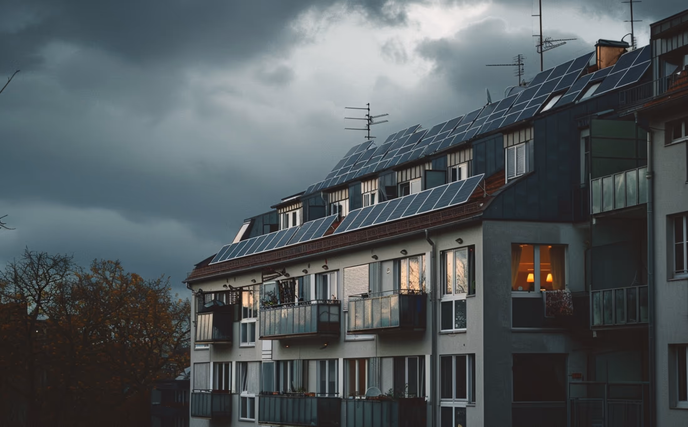 Gefahr der Dunkelflaute? - Lösungen für Photovoltaik bei schlechtem Wetter