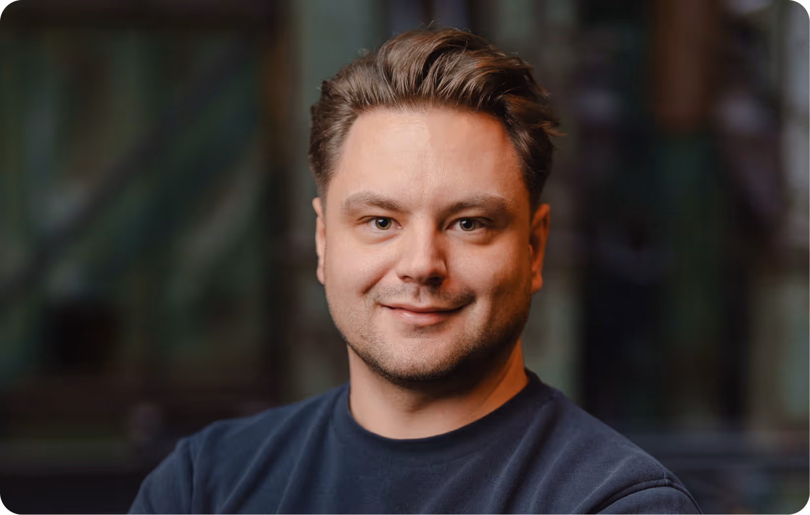 Julian Schulz, Co-Gründer und Managing Director von metergrid bezieht Stellung zu aktuellen Herausforderungen der Mieterstrom-Branche / Berichterstattung über Mieterstrom und metergrid im ARD-Mittagsmagazin vom 14.10.25