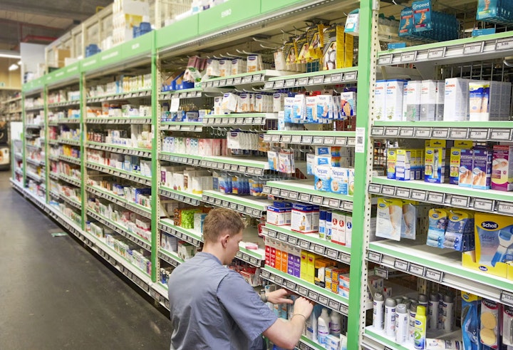 Rayon parapharmacie chez Colruyt Group.