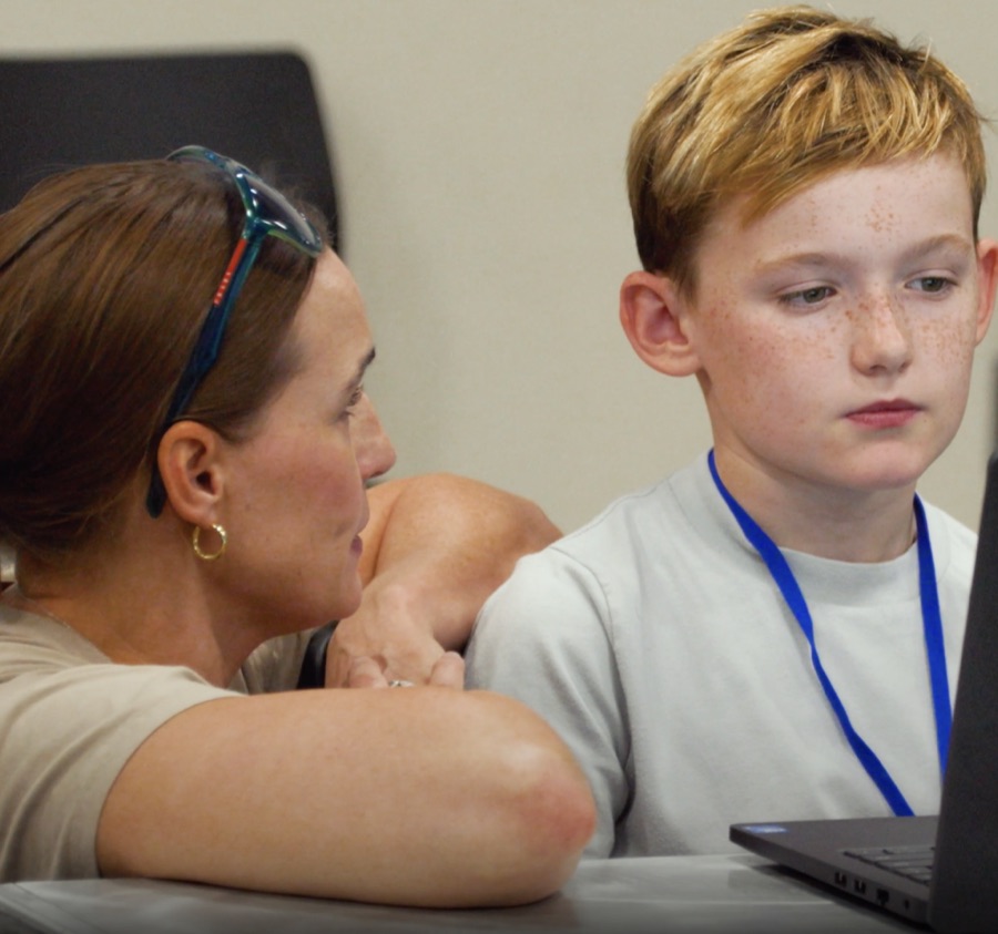 A Novatio student working with a parent