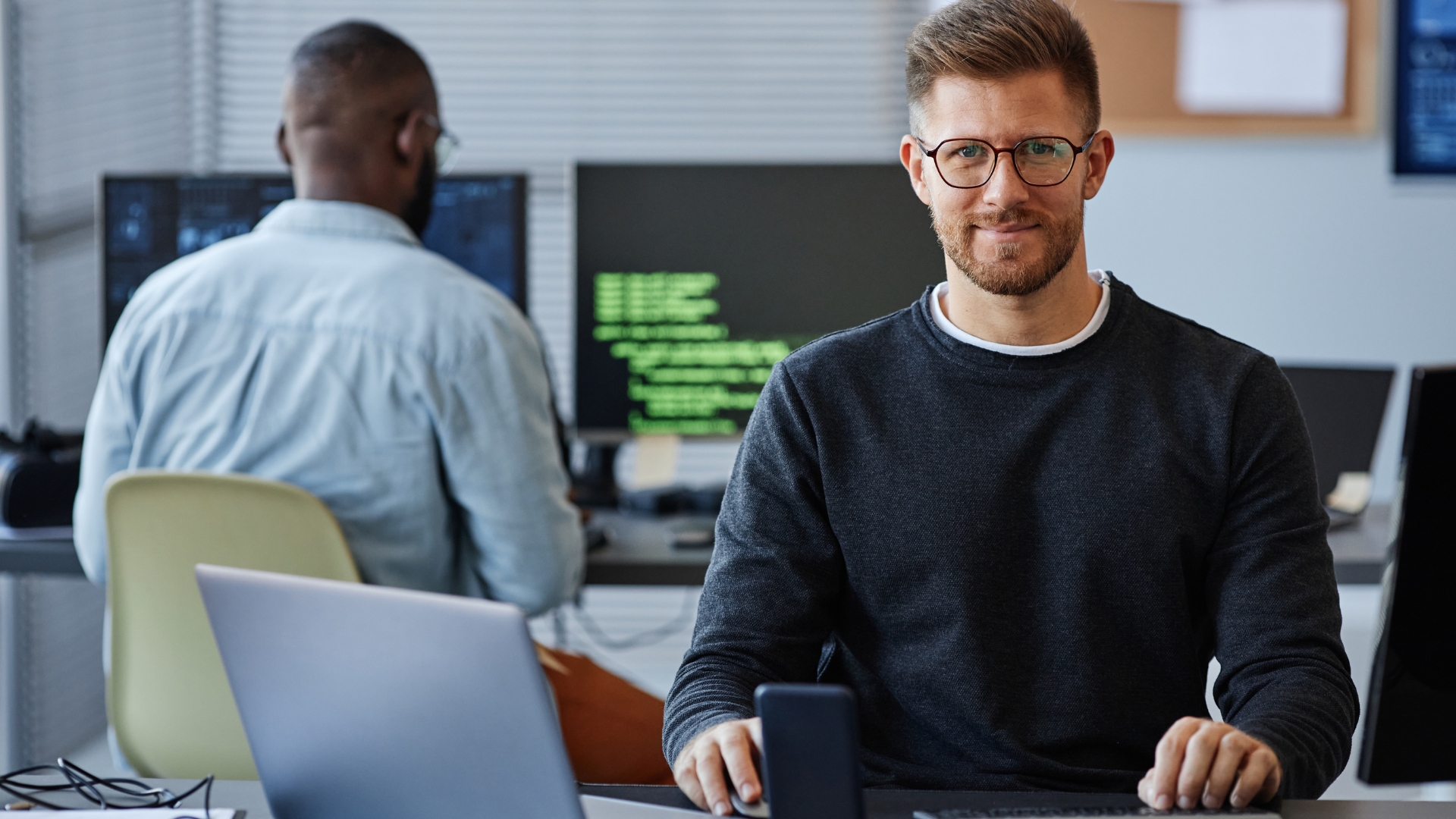 Software engineer performance review checklist covering technical skills, collaboration, and delivery