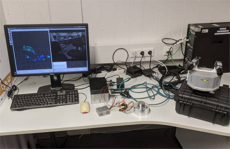 Provisional test setup in the lab - the embedded system serves as the brain of the self-driving system.