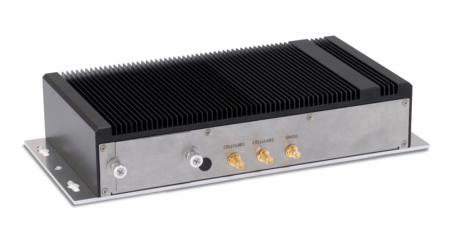 Syslogic embedded system for railway/rolling stock applications, black cooling fins