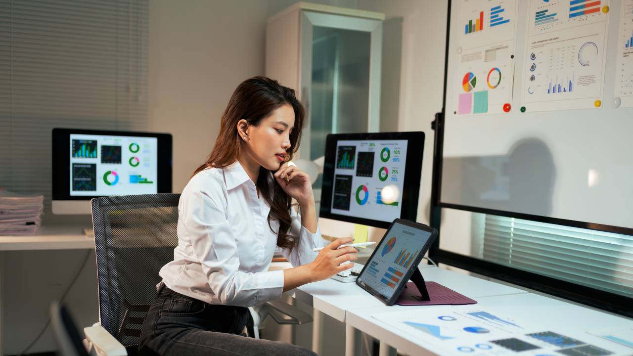 Agentic Analytics vs Augmented Analytics