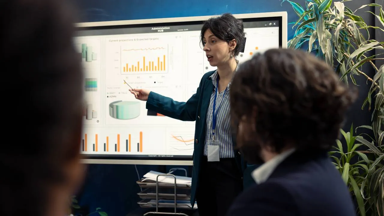 How Neuro-Symbolic AI Is Changing Business Analytics