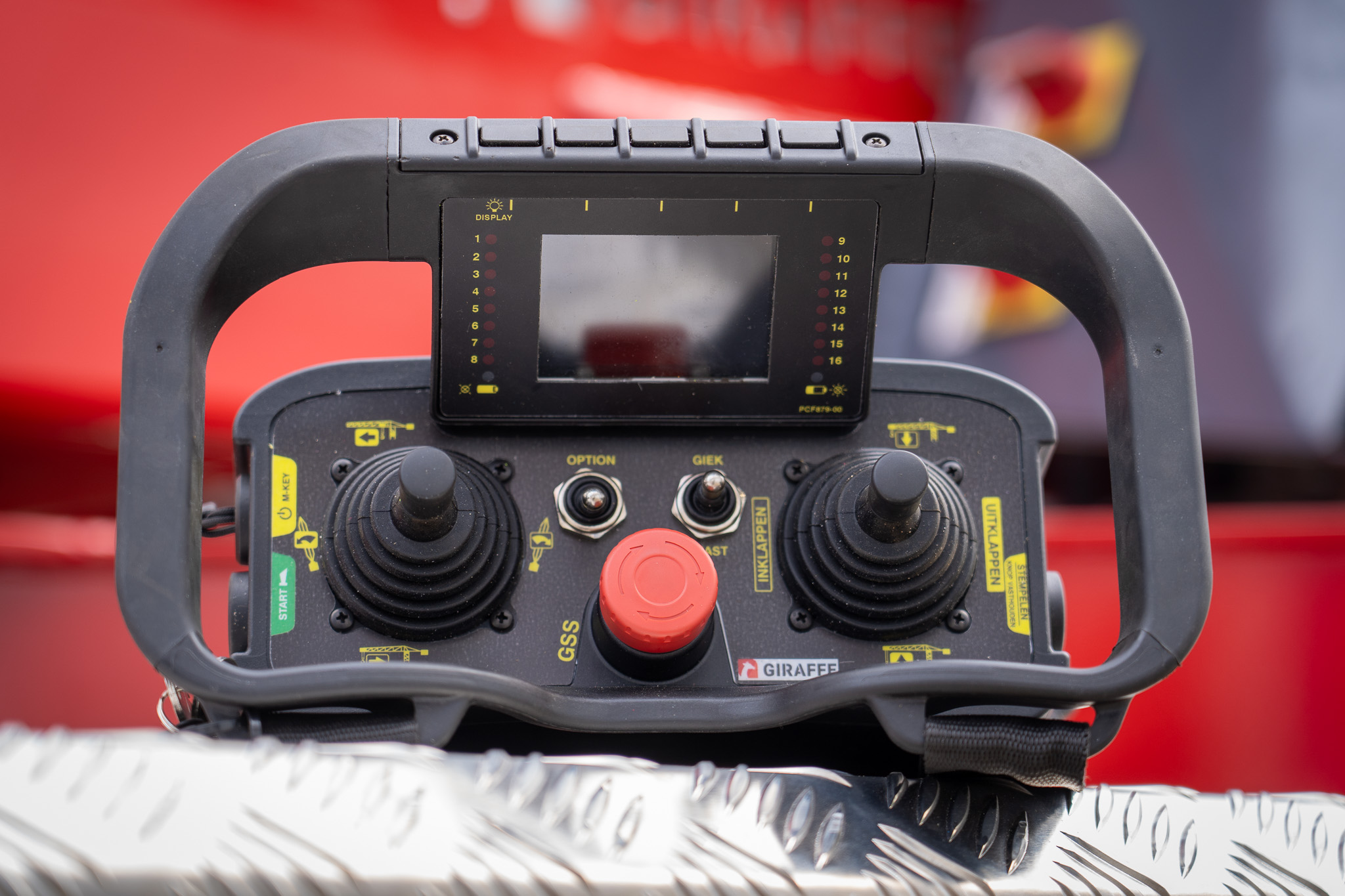 Afstandsbediening van de Giraffe 350.15-M aanhangerkraan