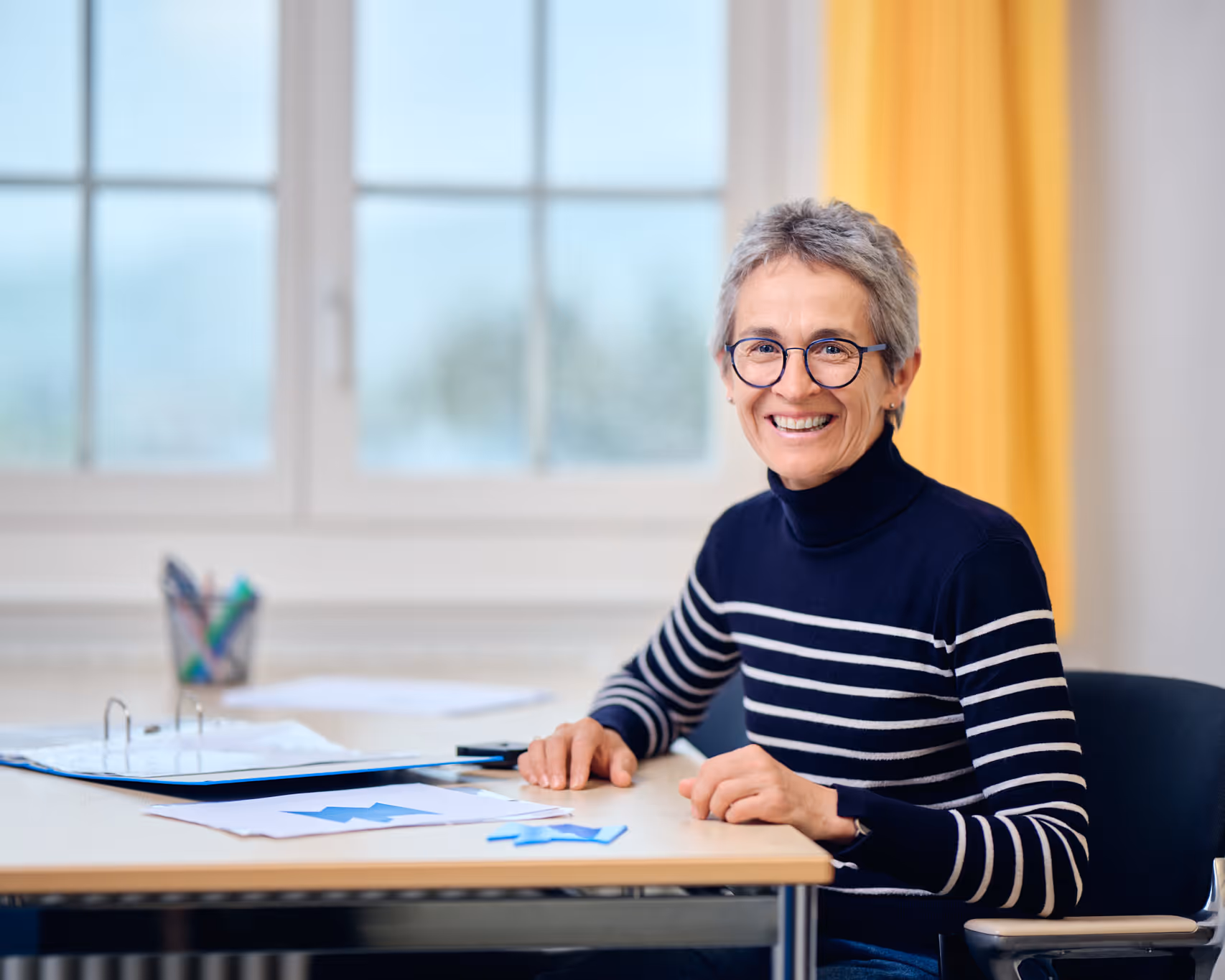 Memory Clinic Spital Thun, Ärztin am Schreibtisch, Businessporträt