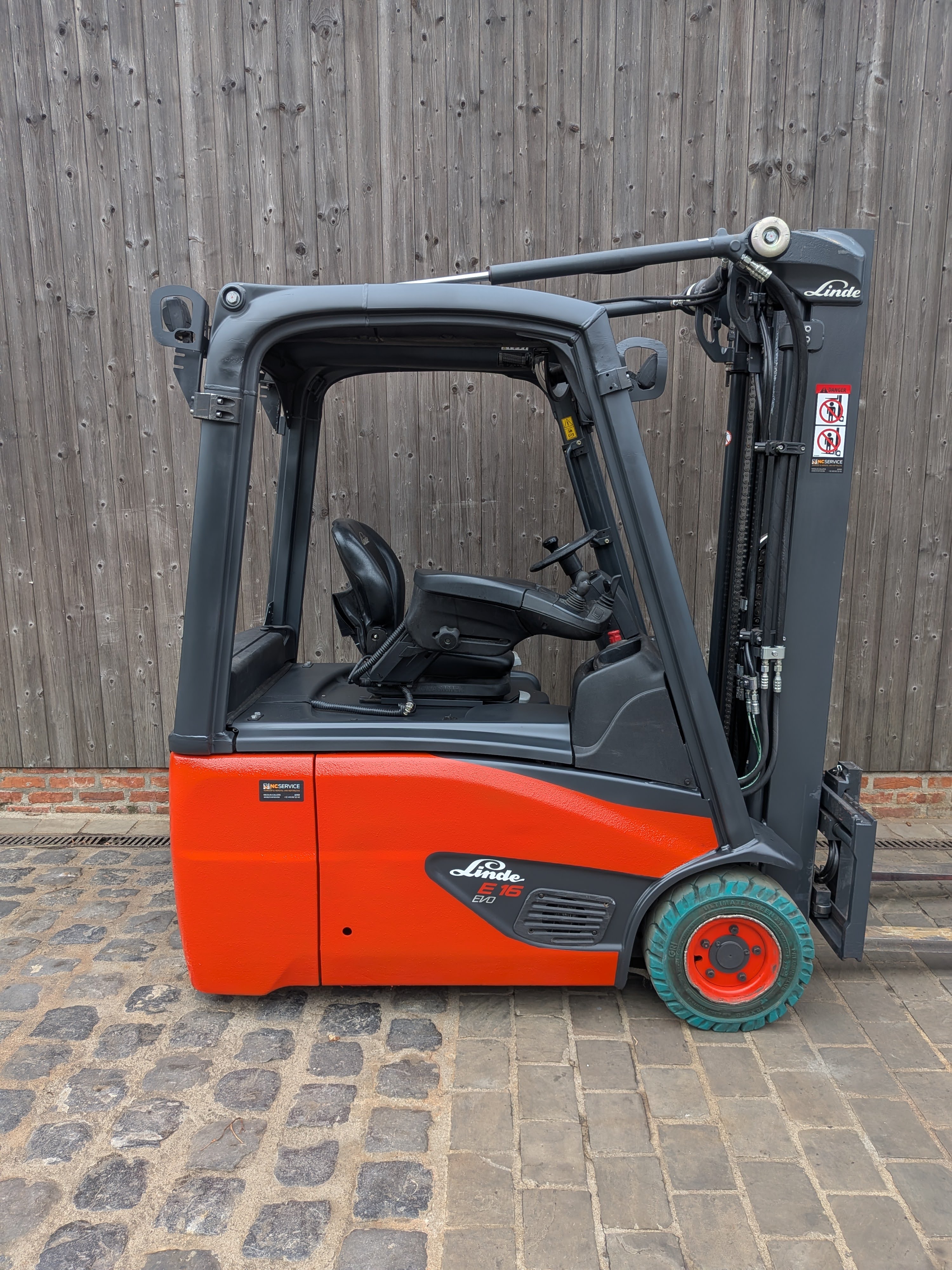 Linde E16-02