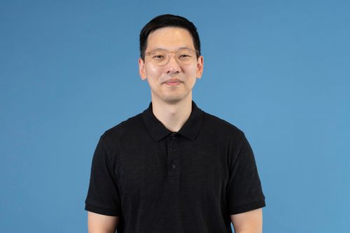 Headshot of Mark Kim