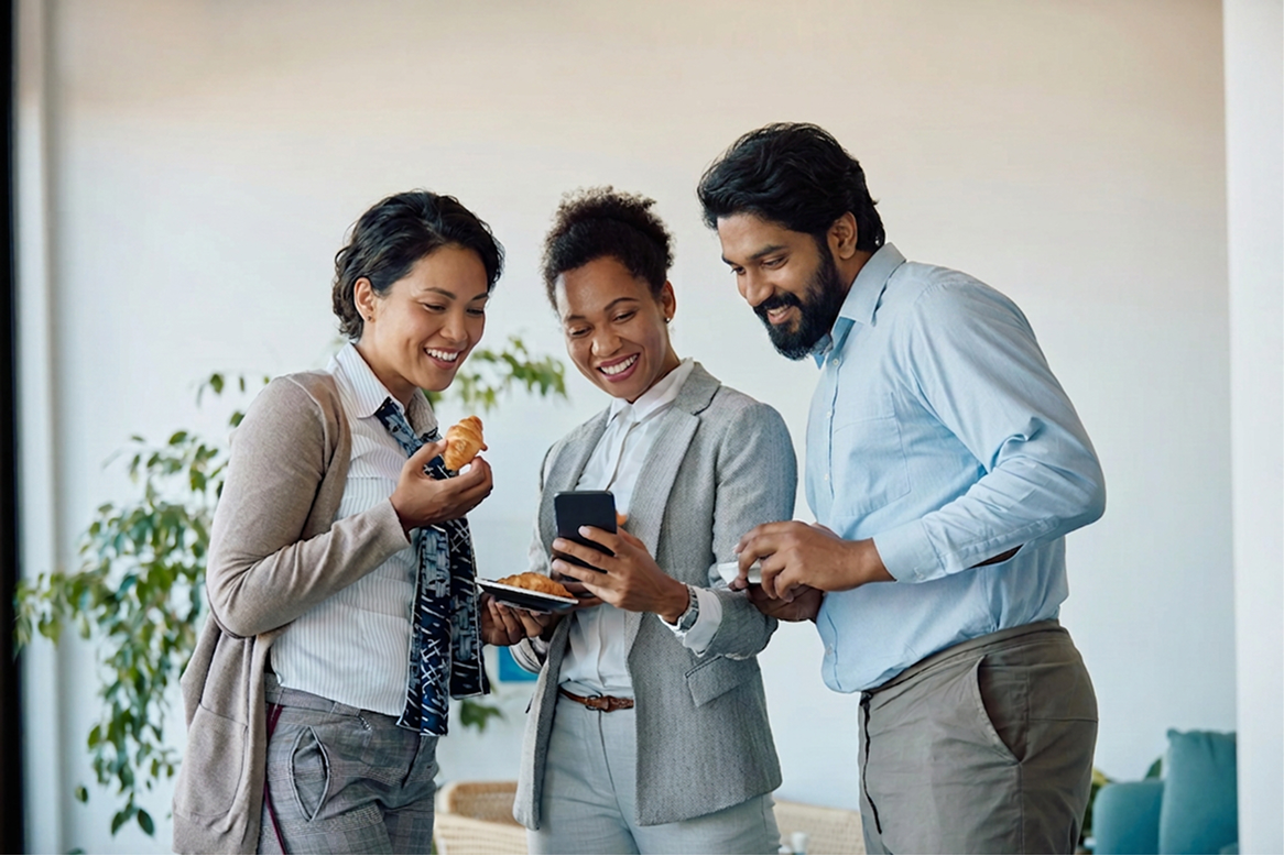 How to Run a LinkedIn Employee Advocacy Program (Without the Cringe)