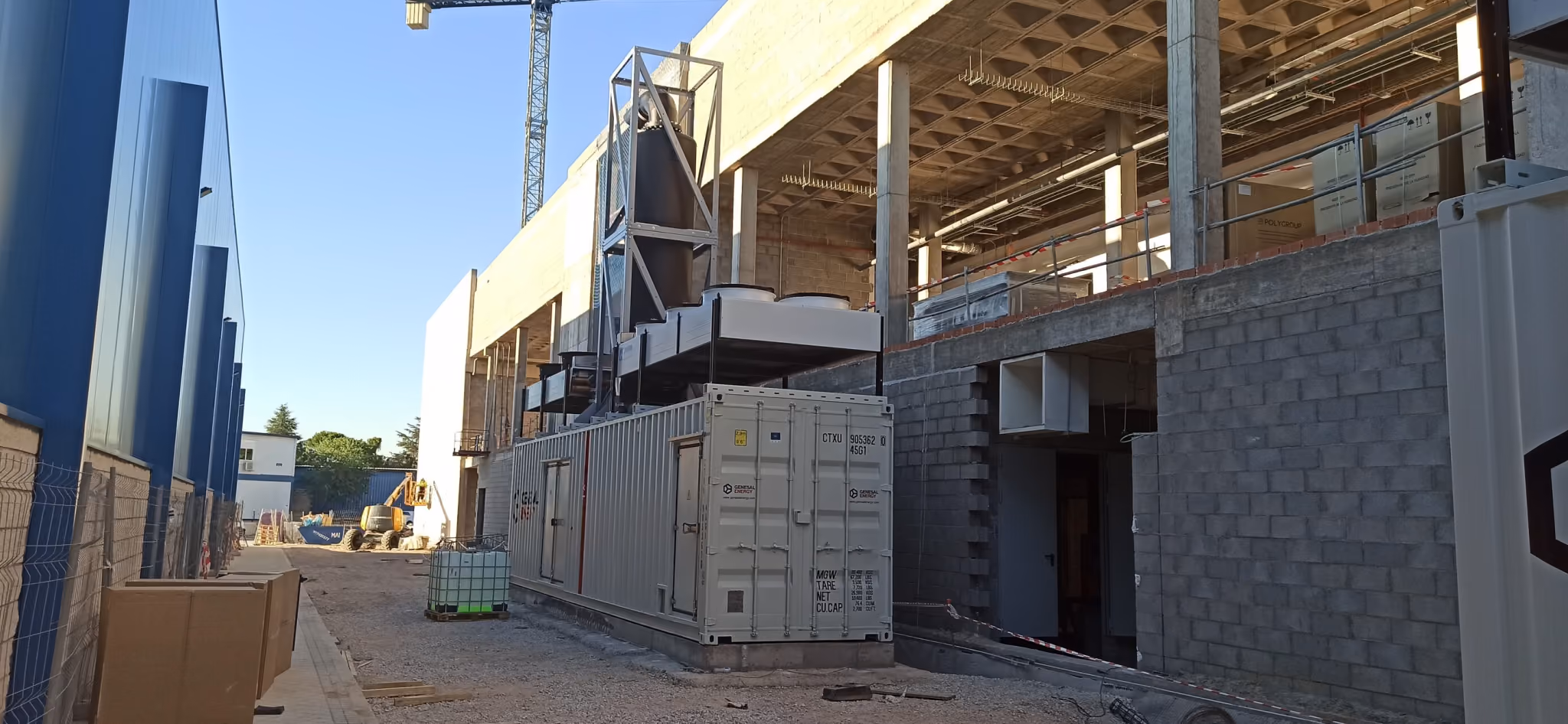 Fail safe energy for a railroad network Data Centre