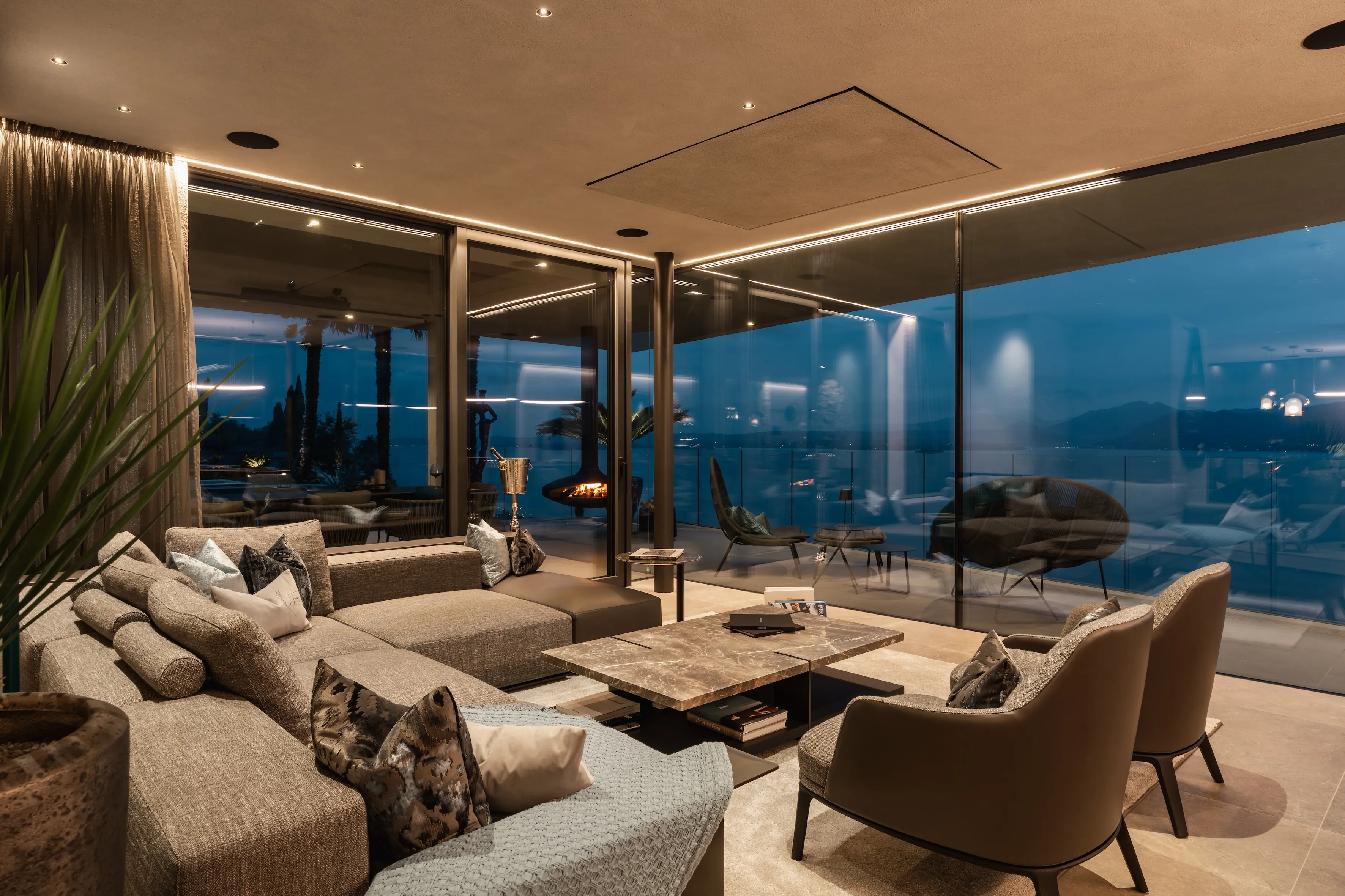 Steurer Interior Design Villa in Torri del Benaco