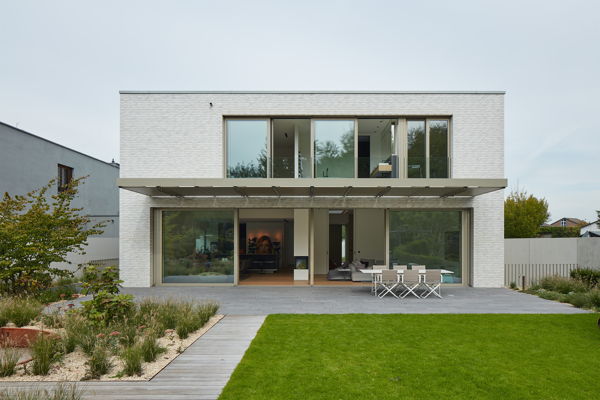 Georg Döring Architekten Haus in Langenfeld Aussenansicht vom Garten