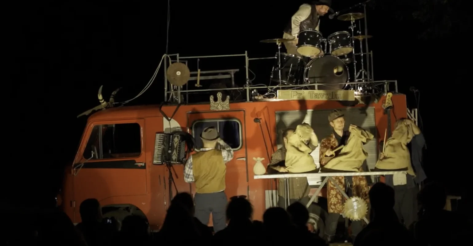 Teatro Matitia: The Hatchet